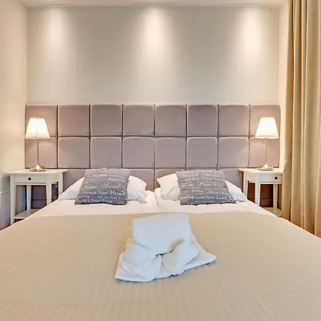 Montevideo Centrum 4 By Grand Apartament *